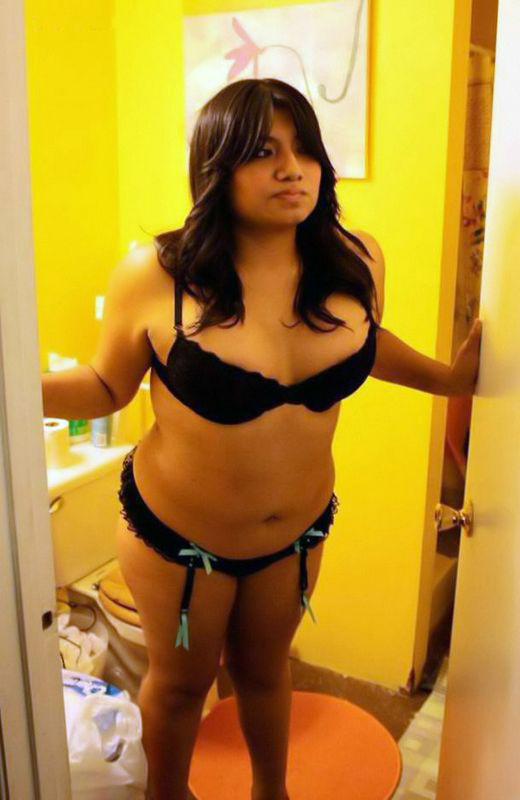 Xxx suck gif video Nude big hip porn pic